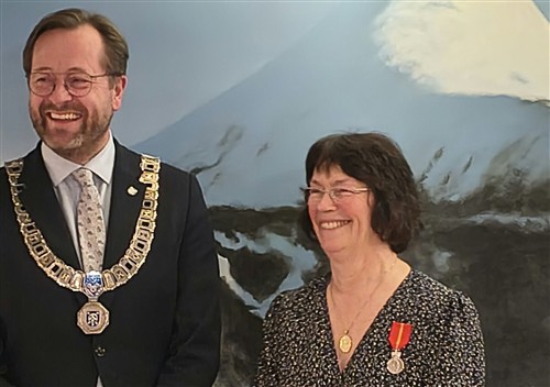 Lenkje til artikkel: Kongens medalje til Laila